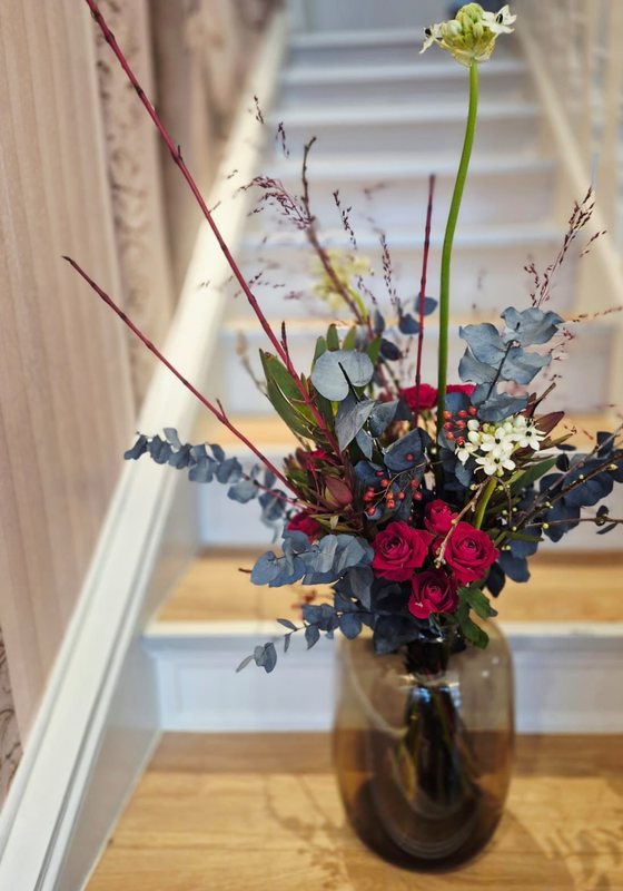 Bouquet in Rot und Blau